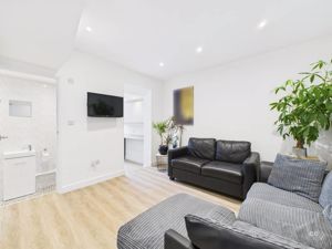 Photo 35- click for photo gallery